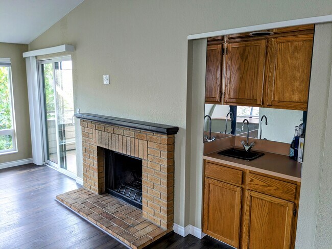 Foto del edificio - 15175 Sunwood Blvd