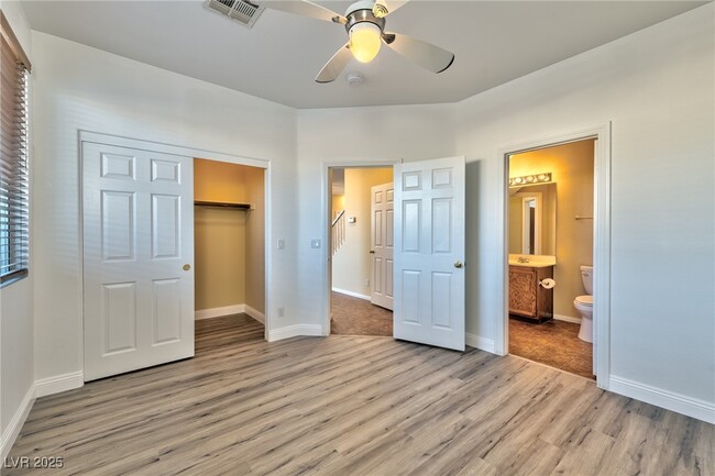 Building Photo - 6236 Huntington Ridge Ave