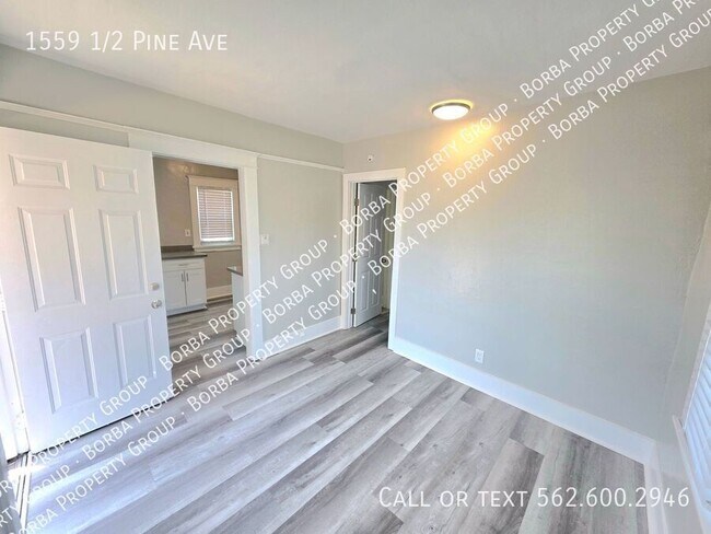 Foto del edificio - 1559 1/2 Pine Ave-