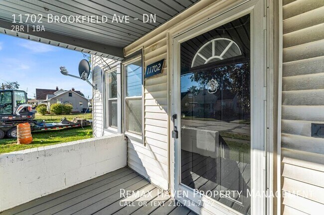 Foto del edificio - 11702 Brookfield Ave