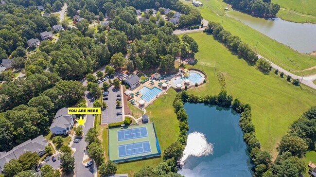 Foto del edificio - Spacious 2-Bedroom Townhome in Amenity-Ric...