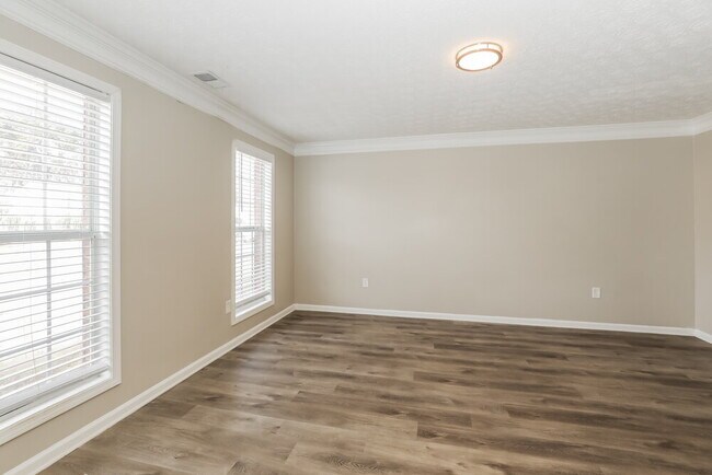 Foto del edificio - 733 Sinclair Way