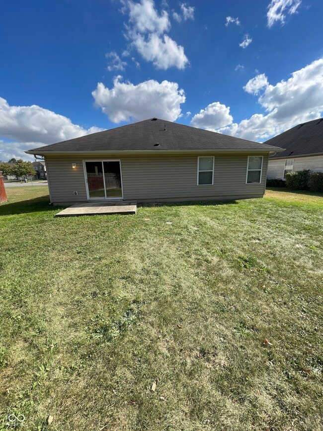 Building Photo - 3836 Hornickel Dr