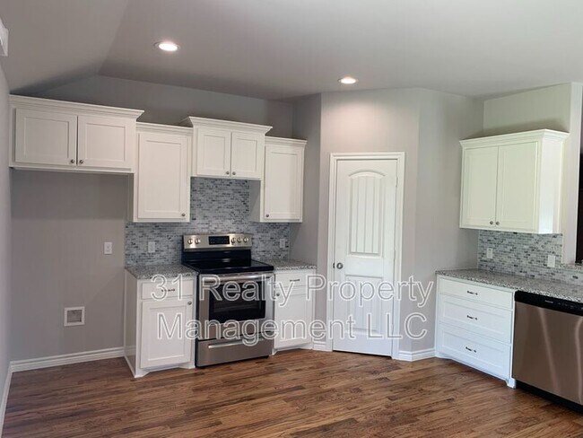 Foto del edificio - 3503 Brookstone Dr
