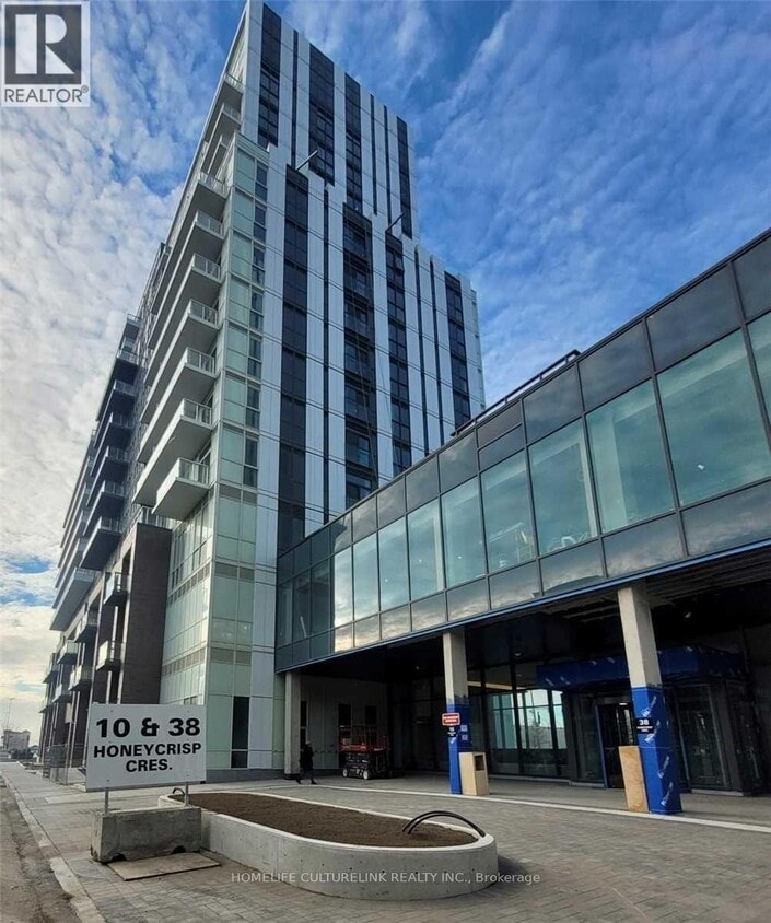 Primary Photo - 10 Honeycrisp Cres