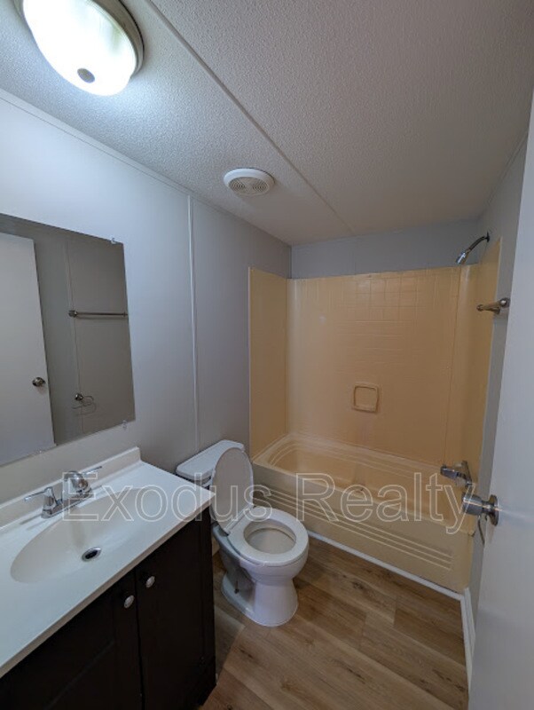 Foto del edificio - 45 Castlewood