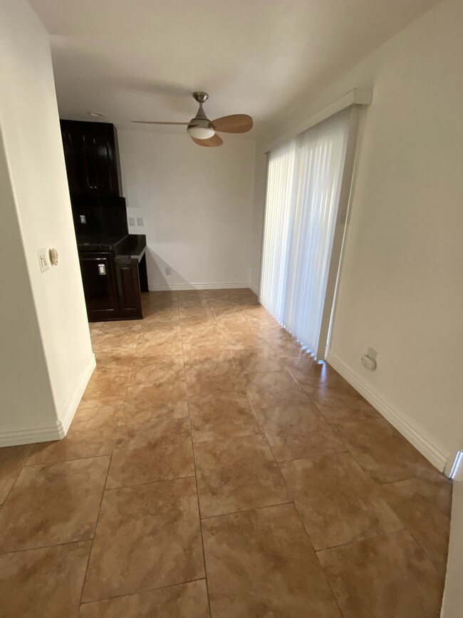 Dining area - 1950 S Palm Canyon Dr