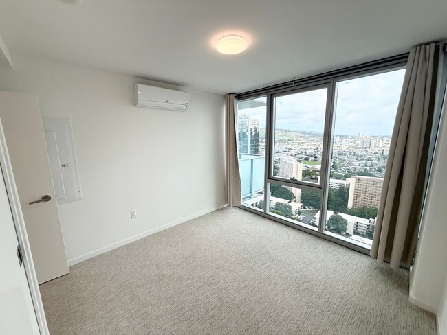 Building Photo - Brand New - The Park on Keeaumoku: 1 Bed, 1 Bath condo with 1 Parking, PETS OK!