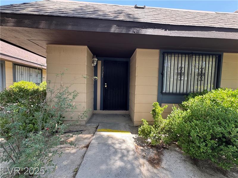 Foto principal - 6121 Meadow Haven Ln