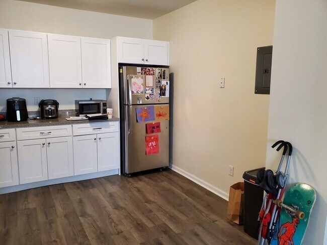 Foto del edificio - 351 Hildreth St