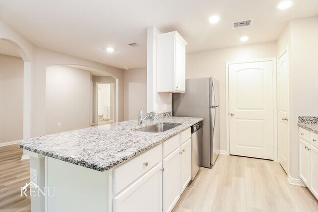 Foto del edificio - 10462 Sweetwater Creek Dr