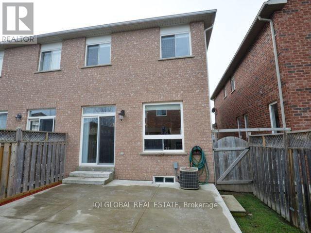 Building Photo - 5619 Longboat Ave