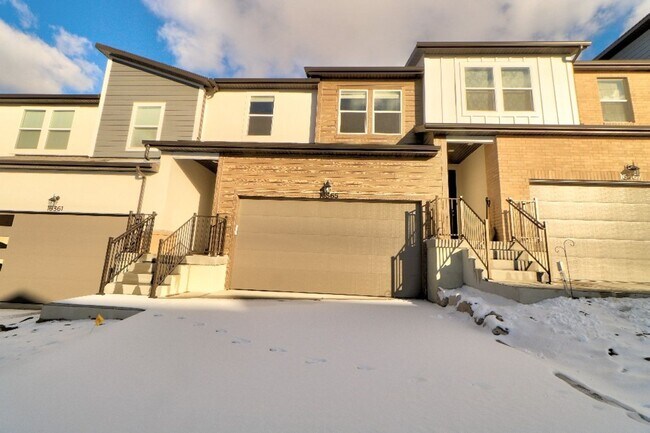 Building Photo - Pet Friendly Brand new Construction