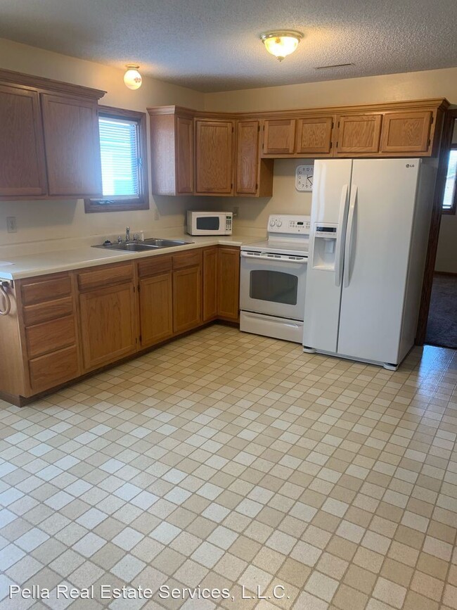 Building Photo - 2 br, 1 bath House - 1342 Main Street
