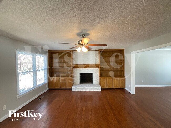 Foto del edificio - 3801 Blairwood St