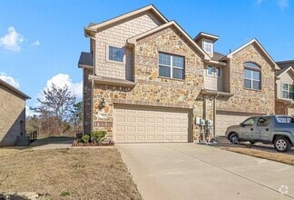 Building Photo - 708 Amber Dr