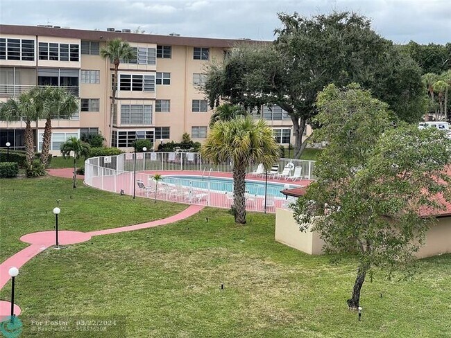 Foto del edificio - 2900 NW 47th Terrace
