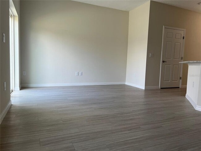 Building Photo - 2033 Claudia Ln