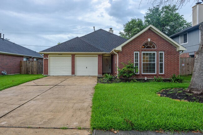 Building Photo - 3503 Riverside Dr