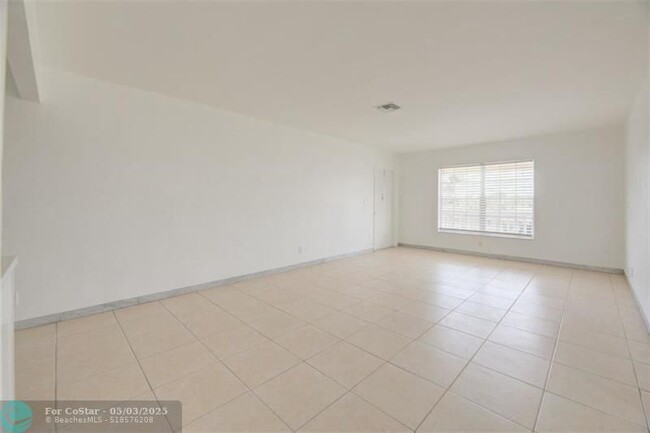 Foto del edificio - 1017 NW 30th Ct