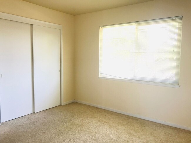 Photo - 1273-1279 Parkington Apartment