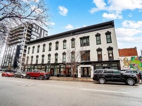 Building Photo - 334 Scott St