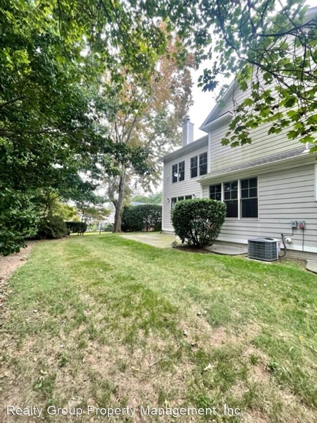 Building Photo - 6 br, 5.5 bath House - 6817 ALGONQUIN AVE.