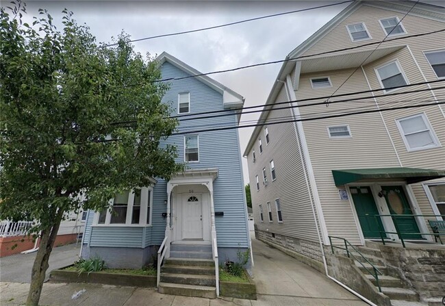 Building Photo - 56 Daboll St