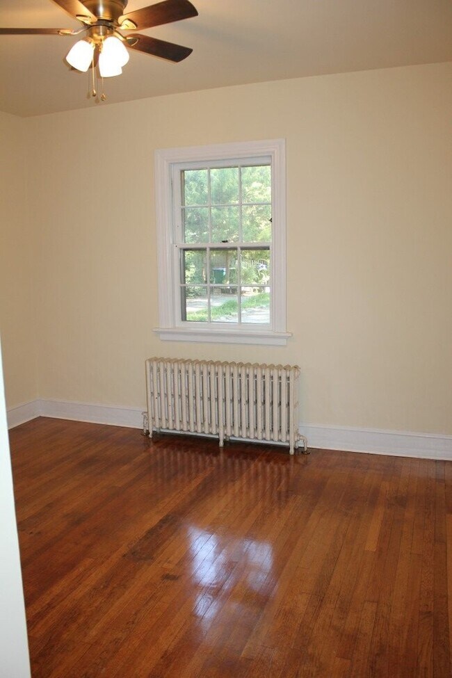 Foto del edificio - 4304 Bromley Ln