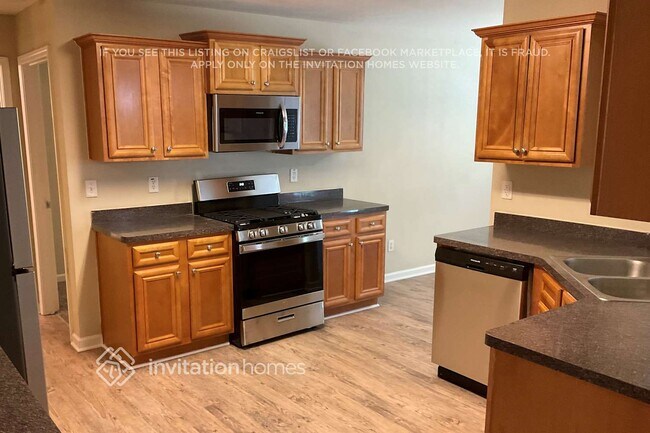 Building Photo - 758 Florigen Ln