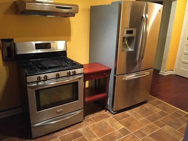 Building Photo - 4517 Delmar Dr