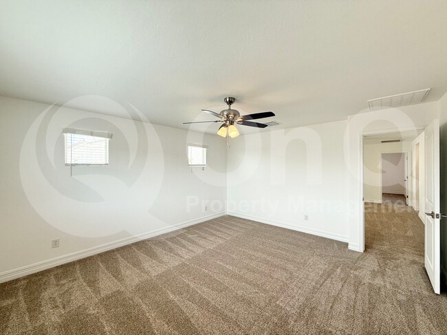 Building Photo - 11524 S 53rd Ave