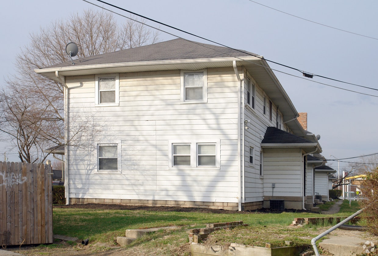 Building Photo - 710 E Laverock Rd