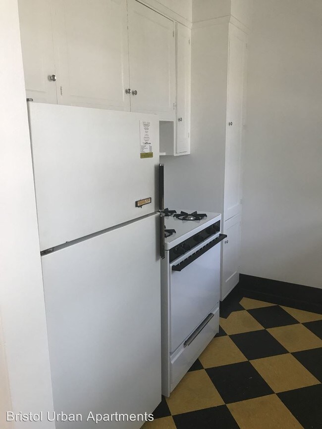Foto del edificio - 5600 NE Sandycrest Ter