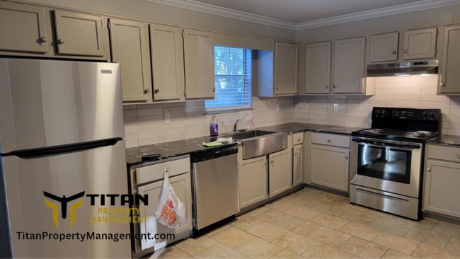 Foto del edificio - Remodeled 2Bed/1Bath Apartment