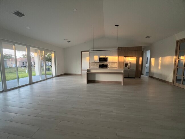 Foto del edificio - 4327 Kinlock St