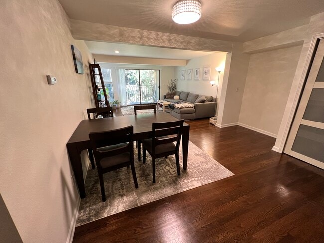 Foto del edificio - 3927 108th Ave NE