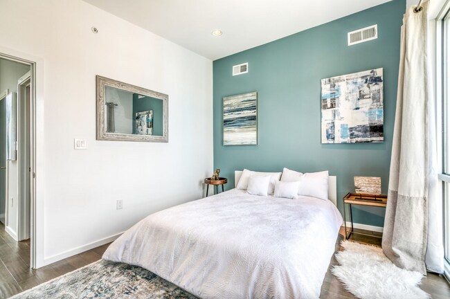 Building Photo - 1211 N 5th St