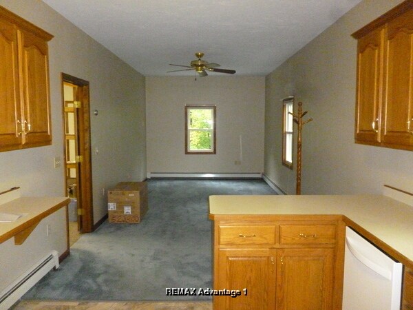Building Photo - 57 Carousel Dr