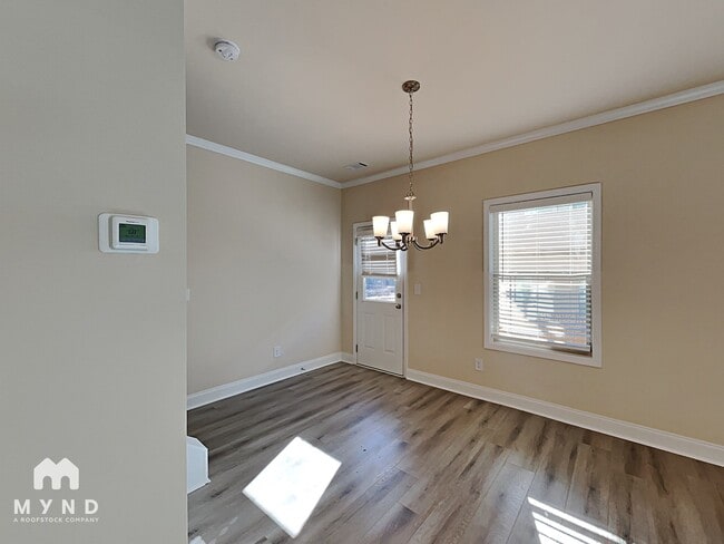 Foto del edificio - 61 Dewey Rd