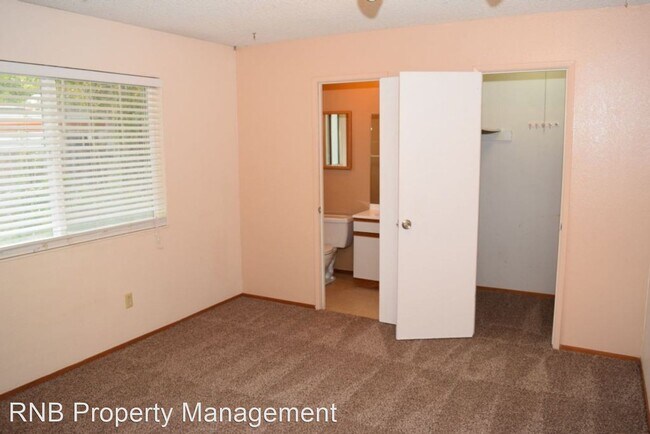 Building Photo - 3 br, 1 bath House - 7334 Grenola Way