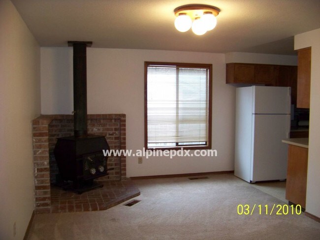 Building Photo - 7135 SW 160th Ave