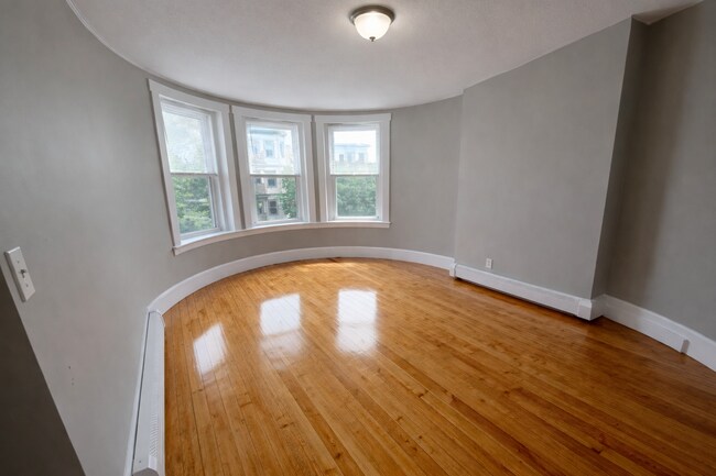 Foto del edificio - 270 Bowdoin St