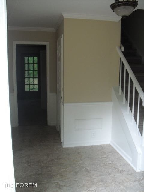 Building Photo - 4 br, 3.5 bath House - 2457 N. Forest Dr