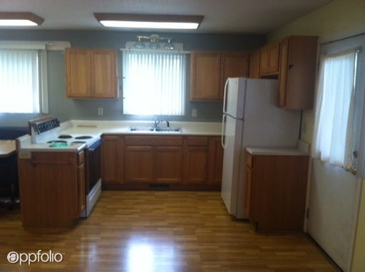 Foto del edificio - 921 W 20th St