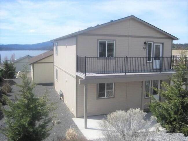 Building Photo - 510 Harbor View Dr