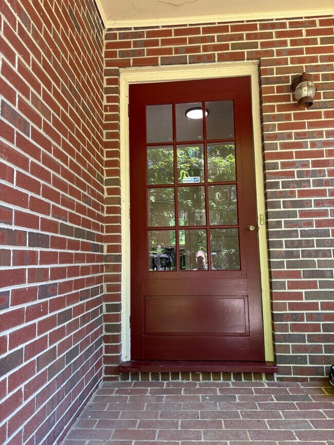 Foto del edificio - 109 Hillcrest Ln