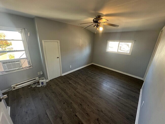 Foto del edificio - 6183 N 38th St