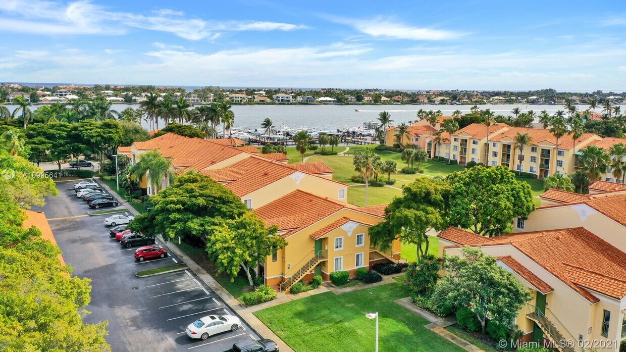 145 Yacht Club Way Unit 212, Hypoluxo, FL 33462 Condo for Rent in