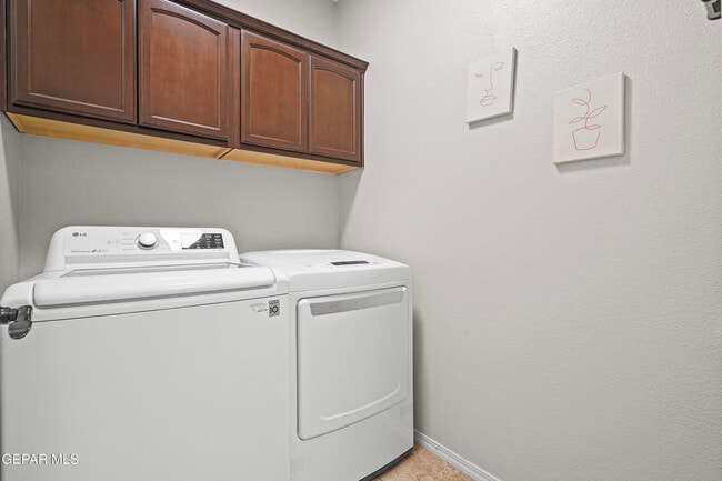 Building Photo - 14605 Christian Castle